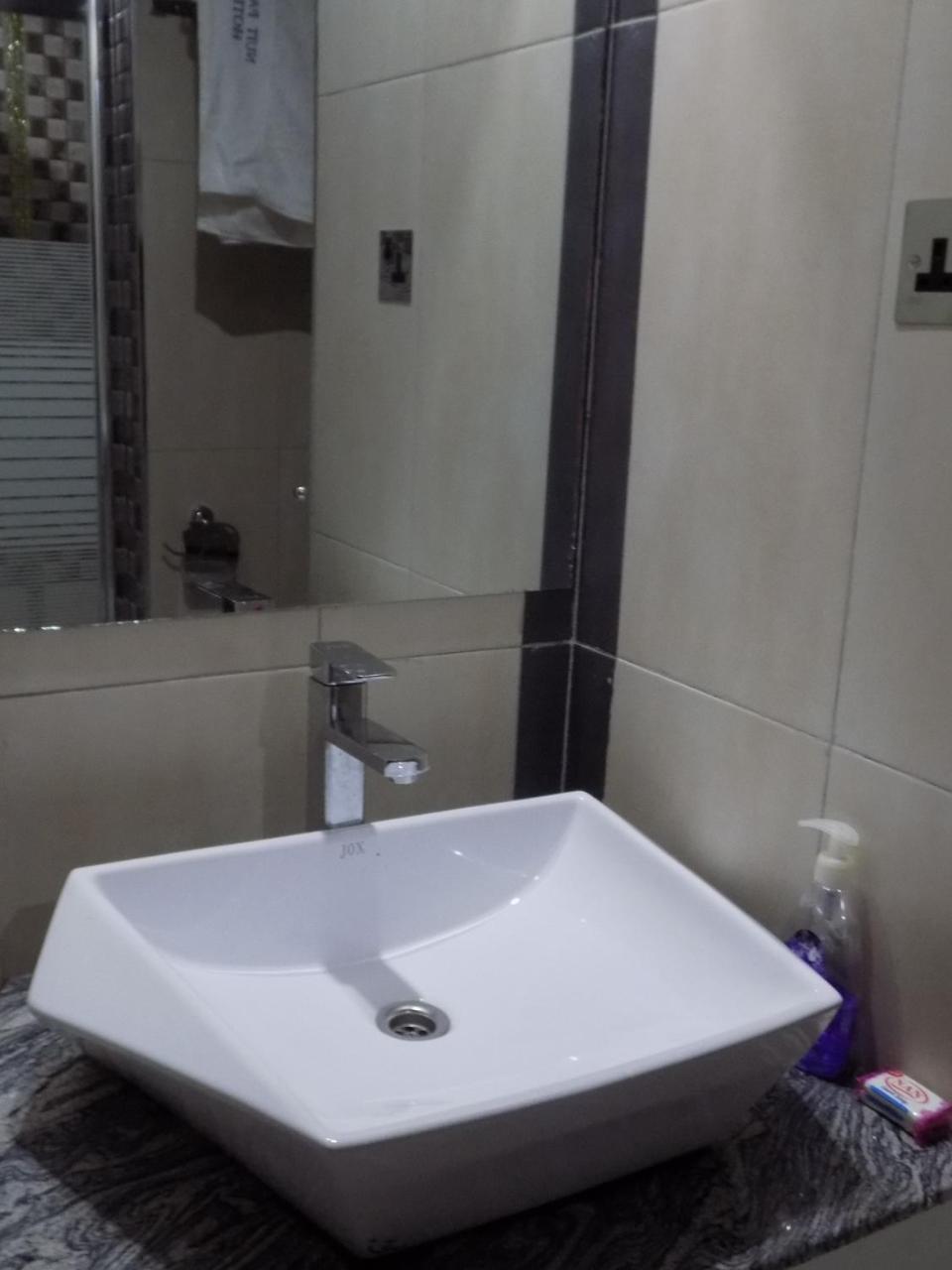 Freedom City Hotel Najjanankumbi Kamapala Kampala Exteriér fotografie