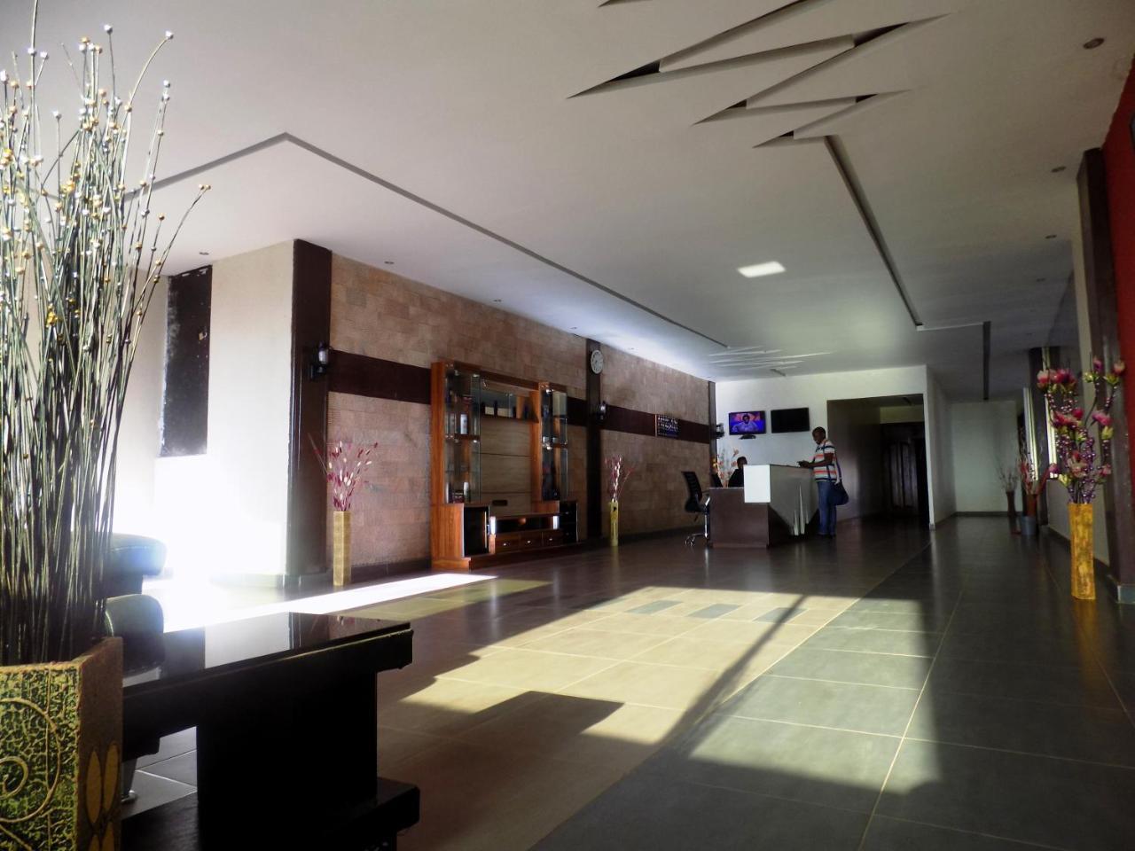 Freedom City Hotel Najjanankumbi Kamapala Kampala Exteriér fotografie