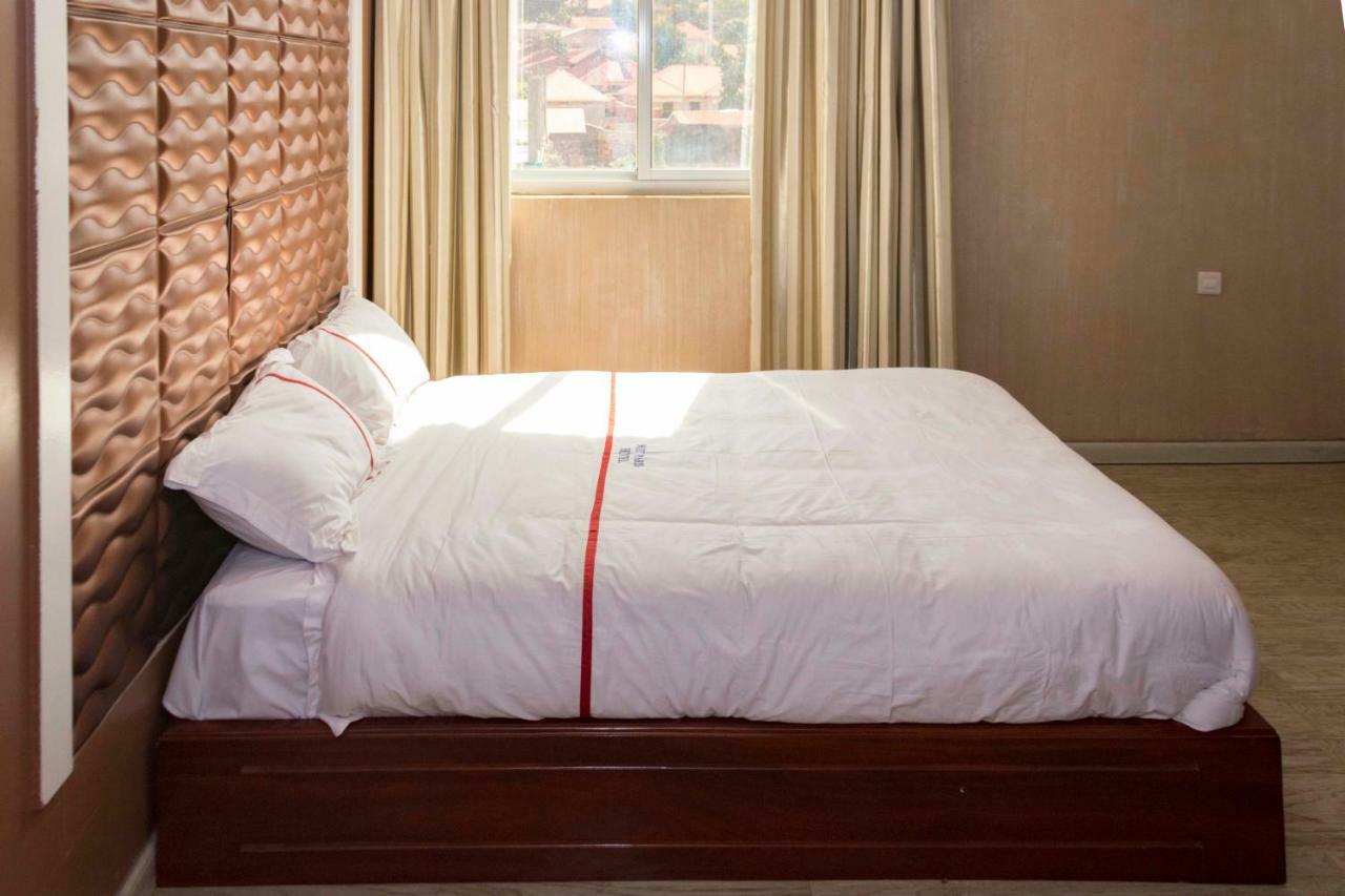 Freedom City Hotel Najjanankumbi Kamapala Kampala Exteriér fotografie