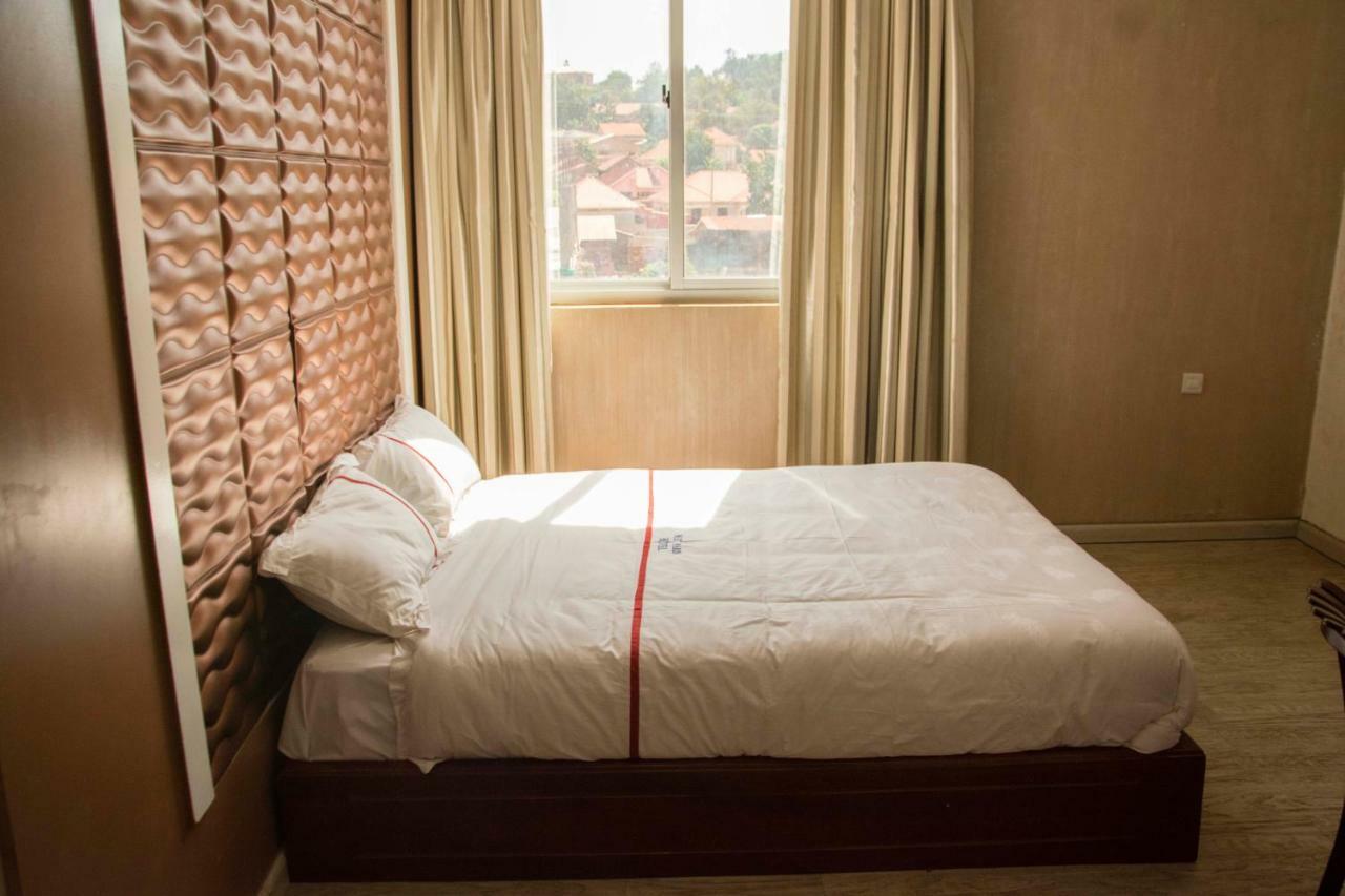 Freedom City Hotel Najjanankumbi Kamapala Kampala Exteriér fotografie